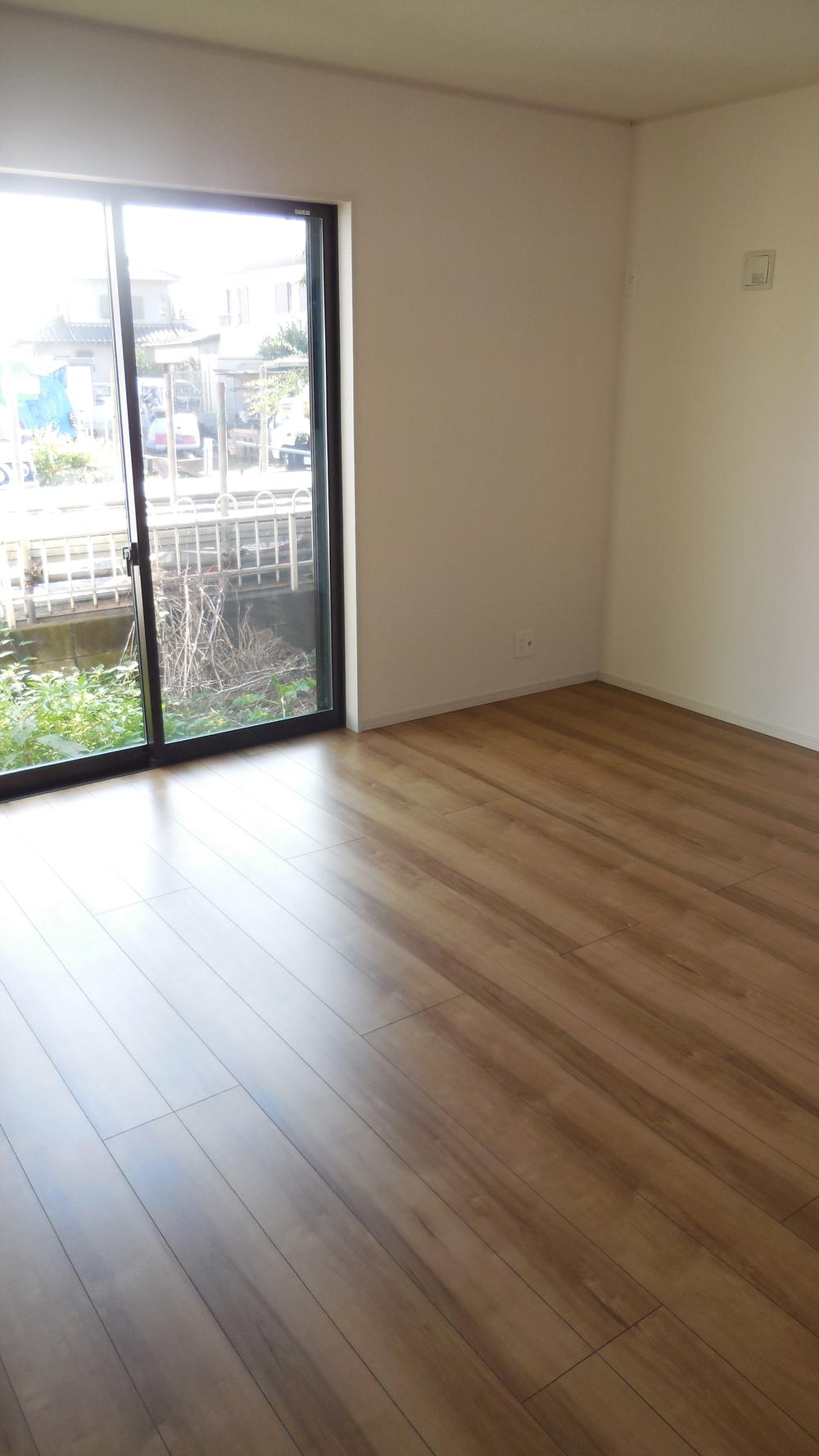 Living. Indoor (10 May 2013) Shooting