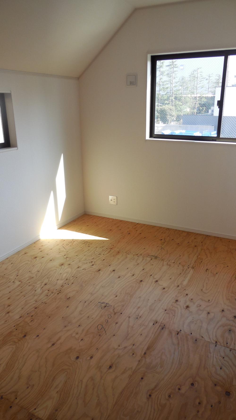 Non-living room. Indoor (10 May 2013) Shooting