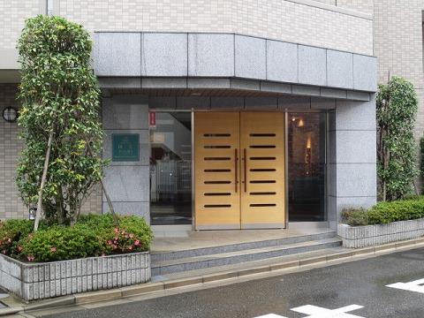 Entrance. Common areas