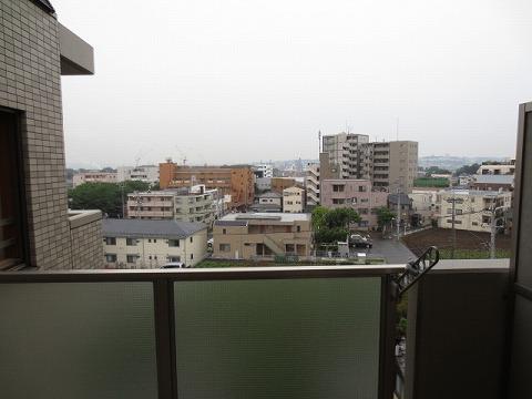 View photos from the dwelling unit. View from the local site (June 2013) Shooting
