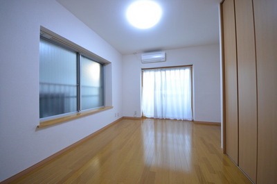 Other room space. Western-style 6 Pledge