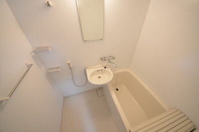 Bath. Bathtub replaced.