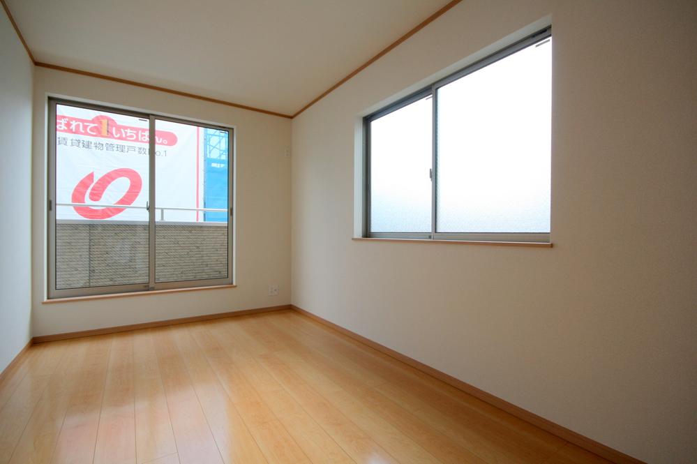 Same specifications photos (Other introspection). Example of construction