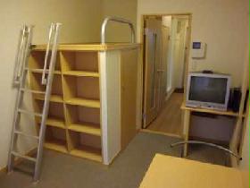 Living and room. 2F room