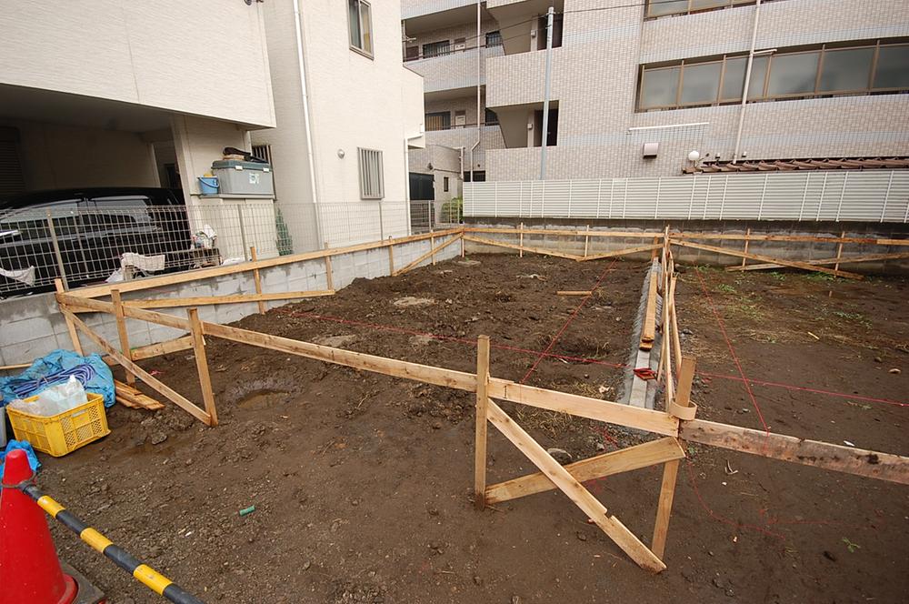 Local appearance photo. Local shooting