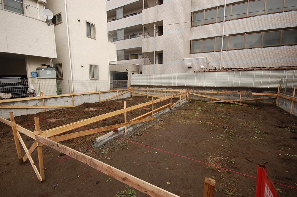 Local appearance photo. Local shooting