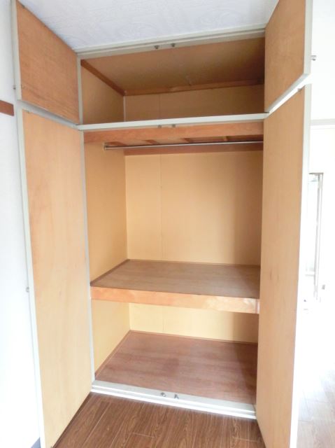 Receipt.  ☆ Storage is easy-to-use double doors door ☆