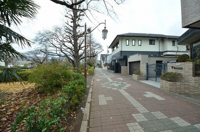 Other. Until the other (Other) 10m