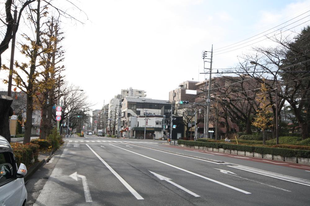 Local photos, including front road. Local Photos