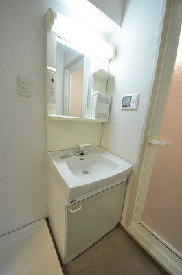 Washroom.  ☆ Grooming is from here ☆