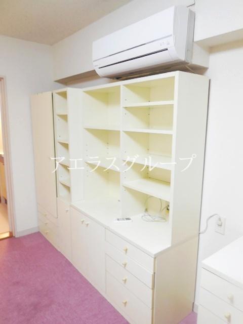 Receipt. Storage lot