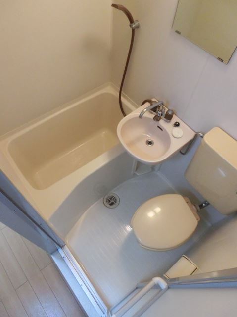 Bath.  ☆ Cleaning is a simple unit bus ☆