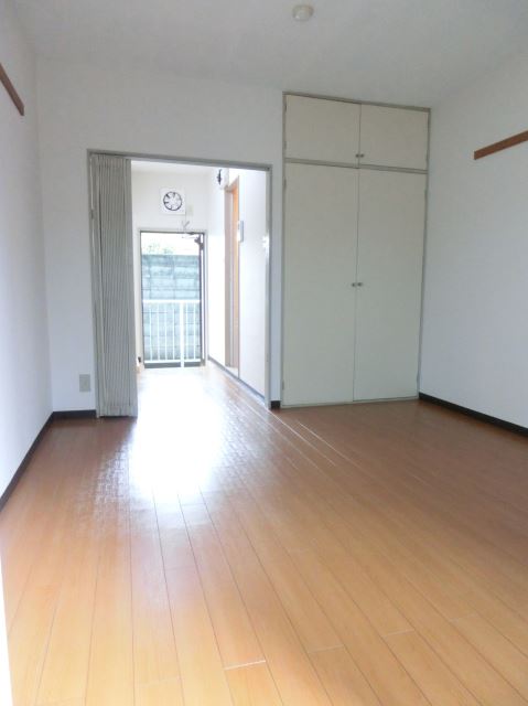 Kitchen.  ☆ Western-style 6 Pledge ・ This room with storage ☆