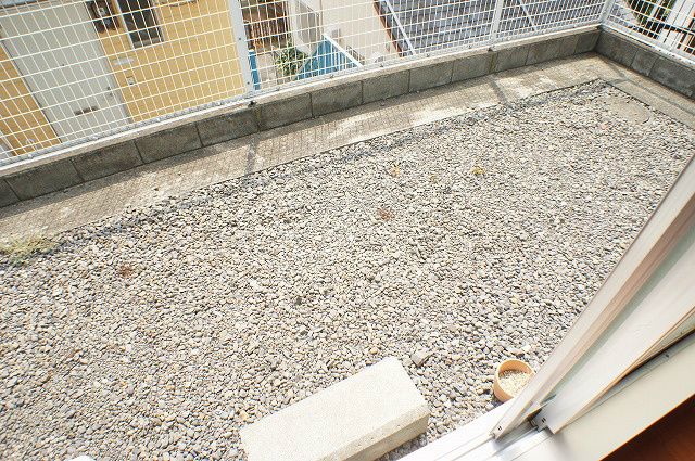 Balcony. 1F will be on the terrace.