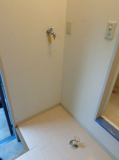 Toilet. Popular bus ・ Restroom