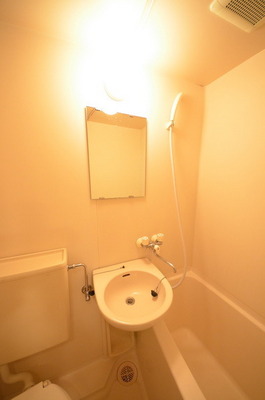 Washroom. Here are groomed