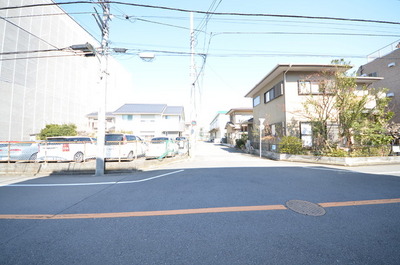 Other. 1m to the periphery (other)