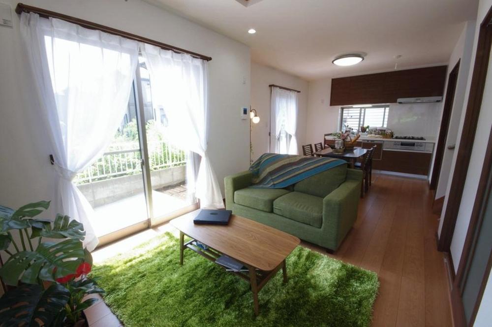 Living. Indoor (11 May 2013) Shooting