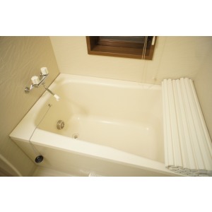 Washroom. Independent wash basin / Indoor Laundry Storage