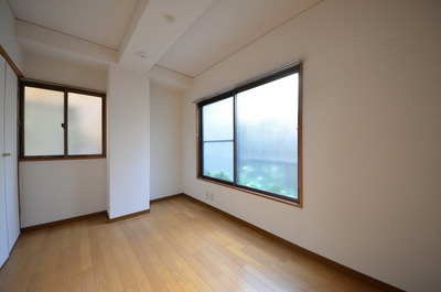 Living and room. ☆ Free to arrange space ☆