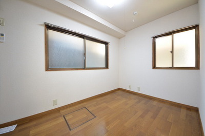 Other room space. ☆ Space in the sun ☆