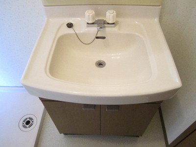 Washroom. Independent wash basin