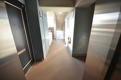 Other. 1m to the periphery (other)