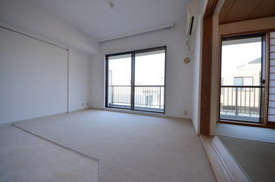 Other room space. Western style room