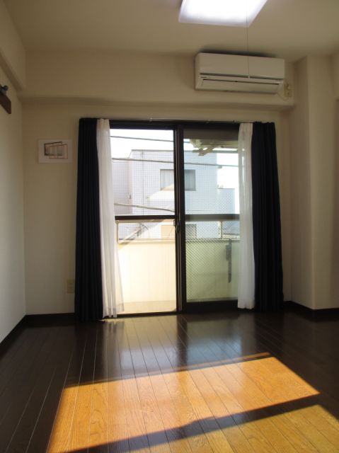 Living and room. room