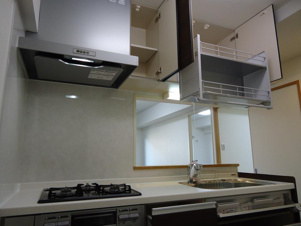 Kitchen. Indoor (10 May 2013) Shooting