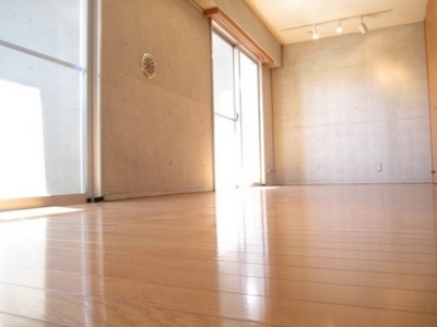 Other room space. 12 Pledge Western-style