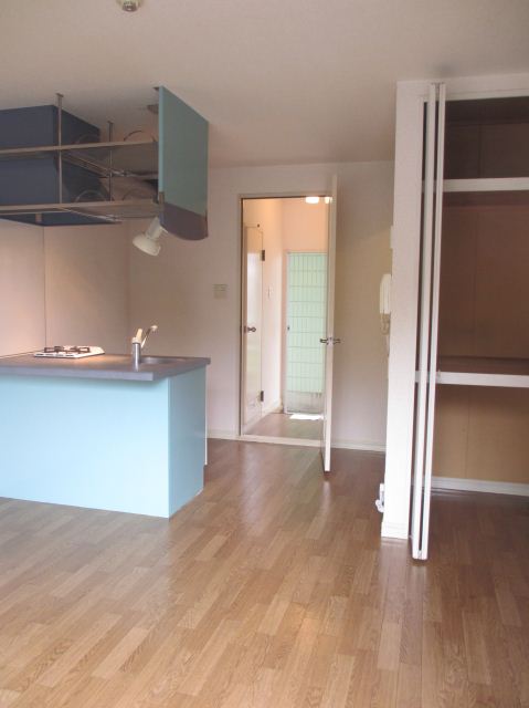 Living and room.  ☆ room ☆ 