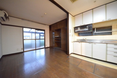 Living and room.  ☆ Free to arrange space ☆