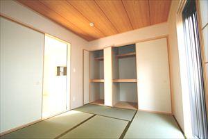 Same specifications photos (Other introspection). Same specifications