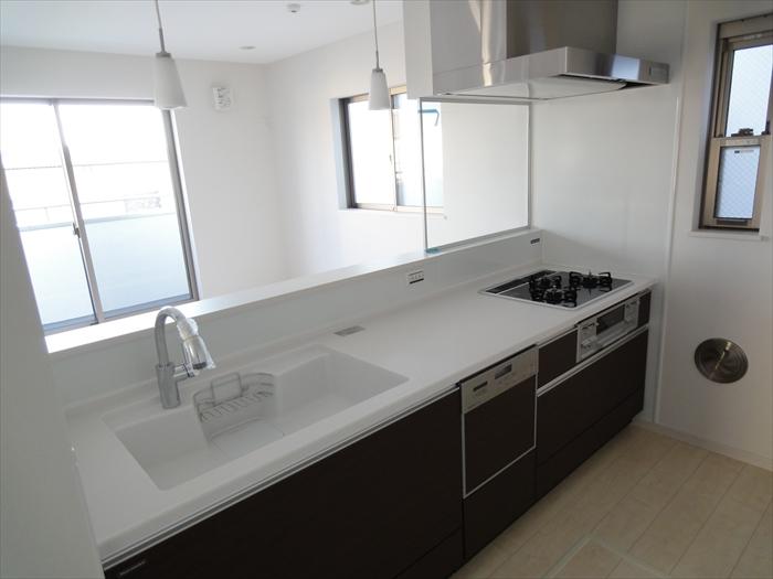 Kitchen. (December 2013) Shooting