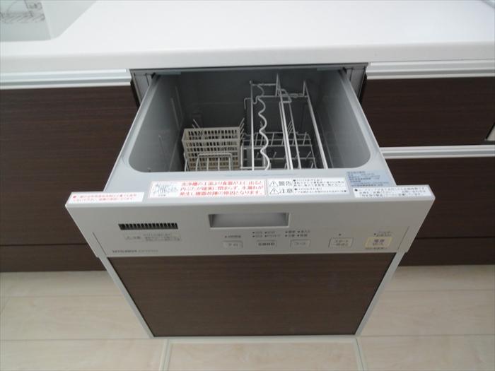 Kitchen. (December 2013) Shooting