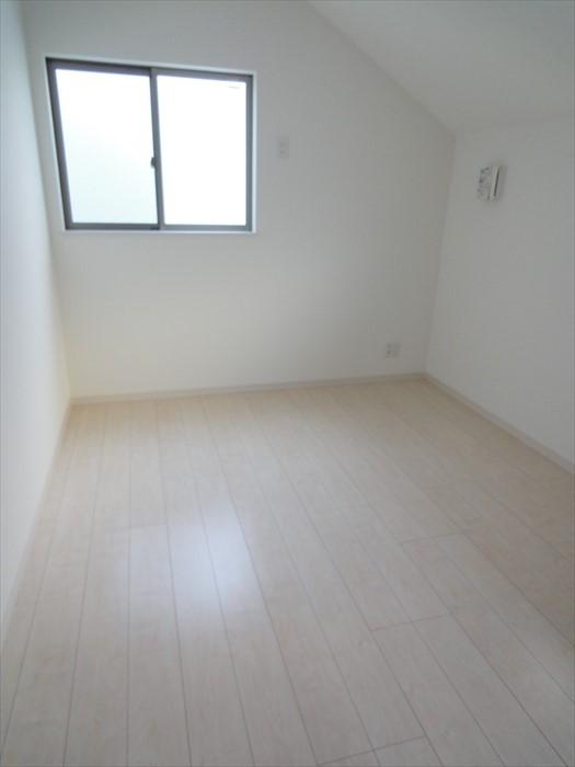 Non-living room. (December 2013) Shooting