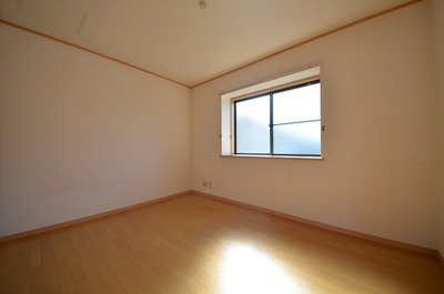 Living and room. ☆ Sunny living room ☆