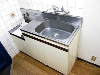 Kitchen. Gas stove installation Allowed