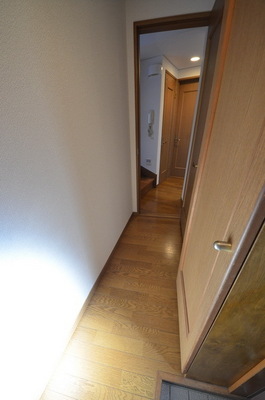 Entrance. ☆ From here is the beginning and end of the day ☆