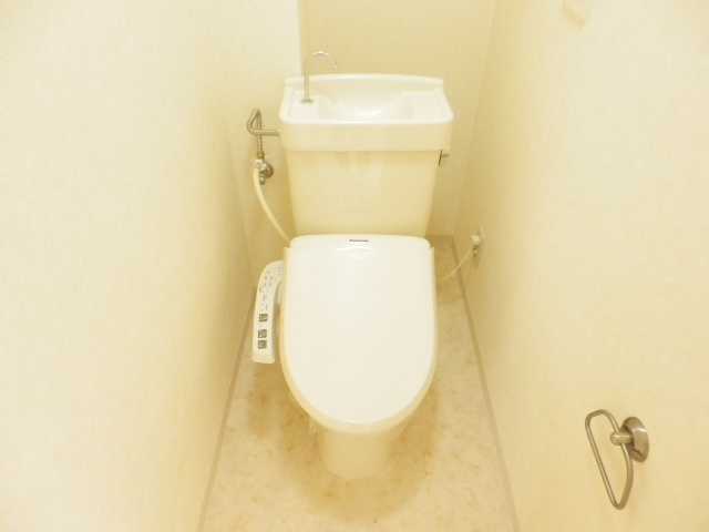 Toilet