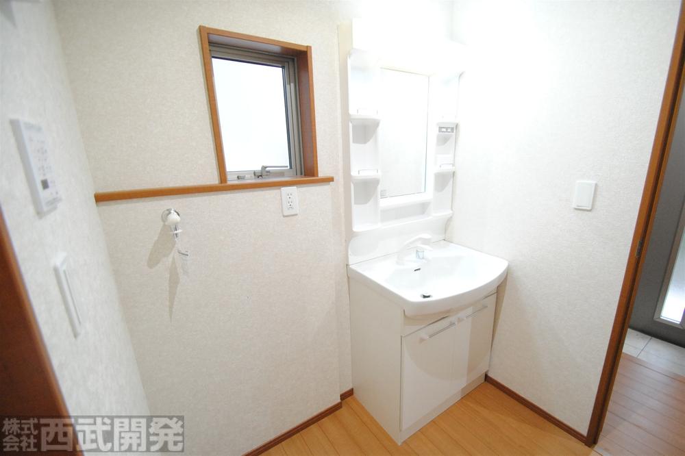 Other Equipment. Building 2 shampoo dresser Laundry Area