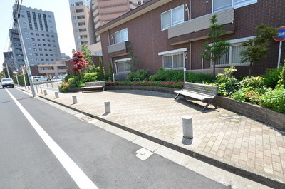 Other. Until the other (Other) 10m