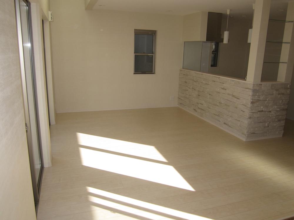 Living. ● spacious living