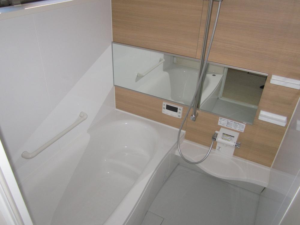 Bathroom. ● bathroom