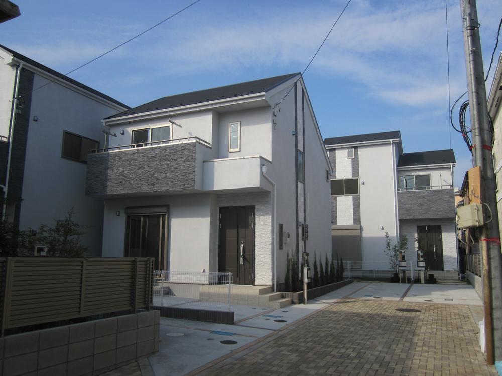 Local appearance photo. ● local appearance