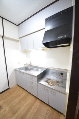 Kitchen. Two-burner gas stove installation Allowed Kitchen