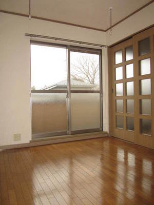 Living and room. Spacious 2DK! ! It is recommended for newlyweds