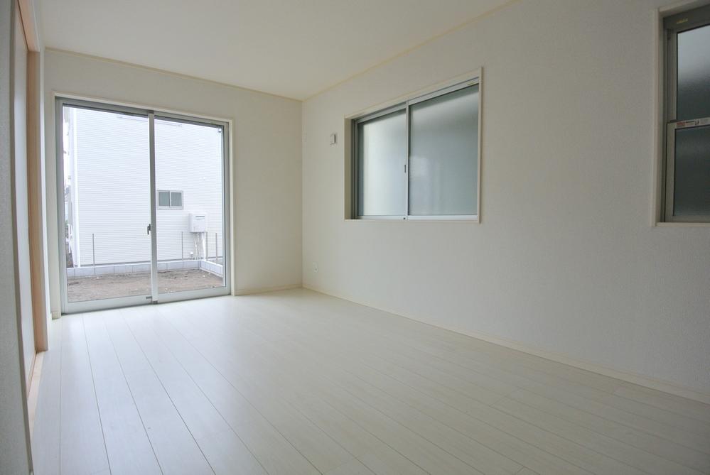 Living. 4 Building Living