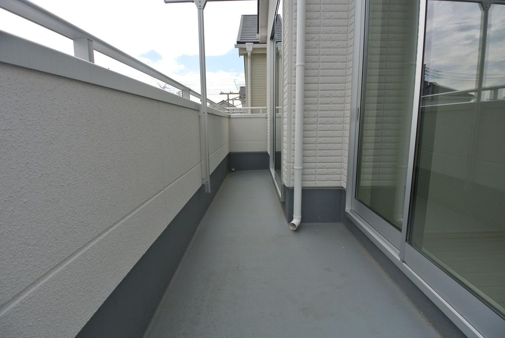 Wash basin, toilet. 4 Building a balcony